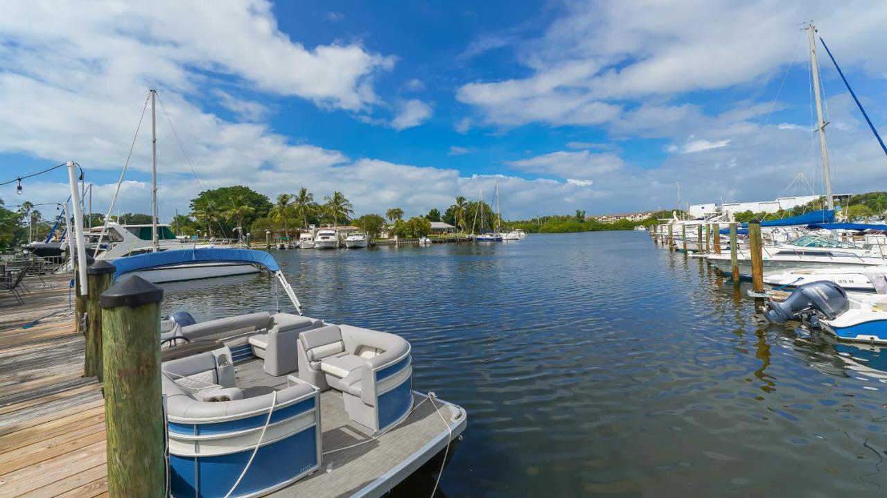 Sarasota Cay Club #612 - Heated Pool, Bunk Beds, Huge Tv, Tiki Bar, More! South Bradenton エクステリア 写真