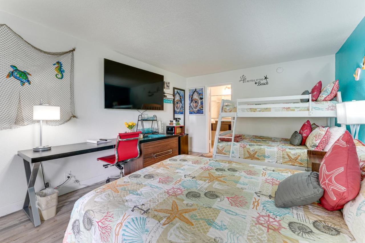 Sarasota Cay Club #612 - Heated Pool, Bunk Beds, Huge Tv, Tiki Bar, More! South Bradenton エクステリア 写真